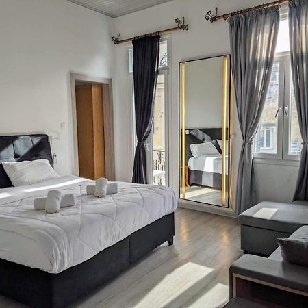 Travelers Luxury Suites, Studios & Apartments Corfu  ภายนอก รูปภาพ