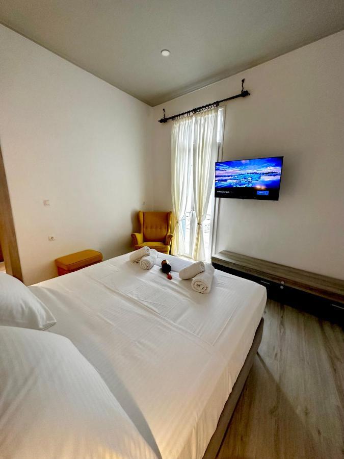 Travelers Luxury Suites, Studios & Apartments Corfu  ภายนอก รูปภาพ