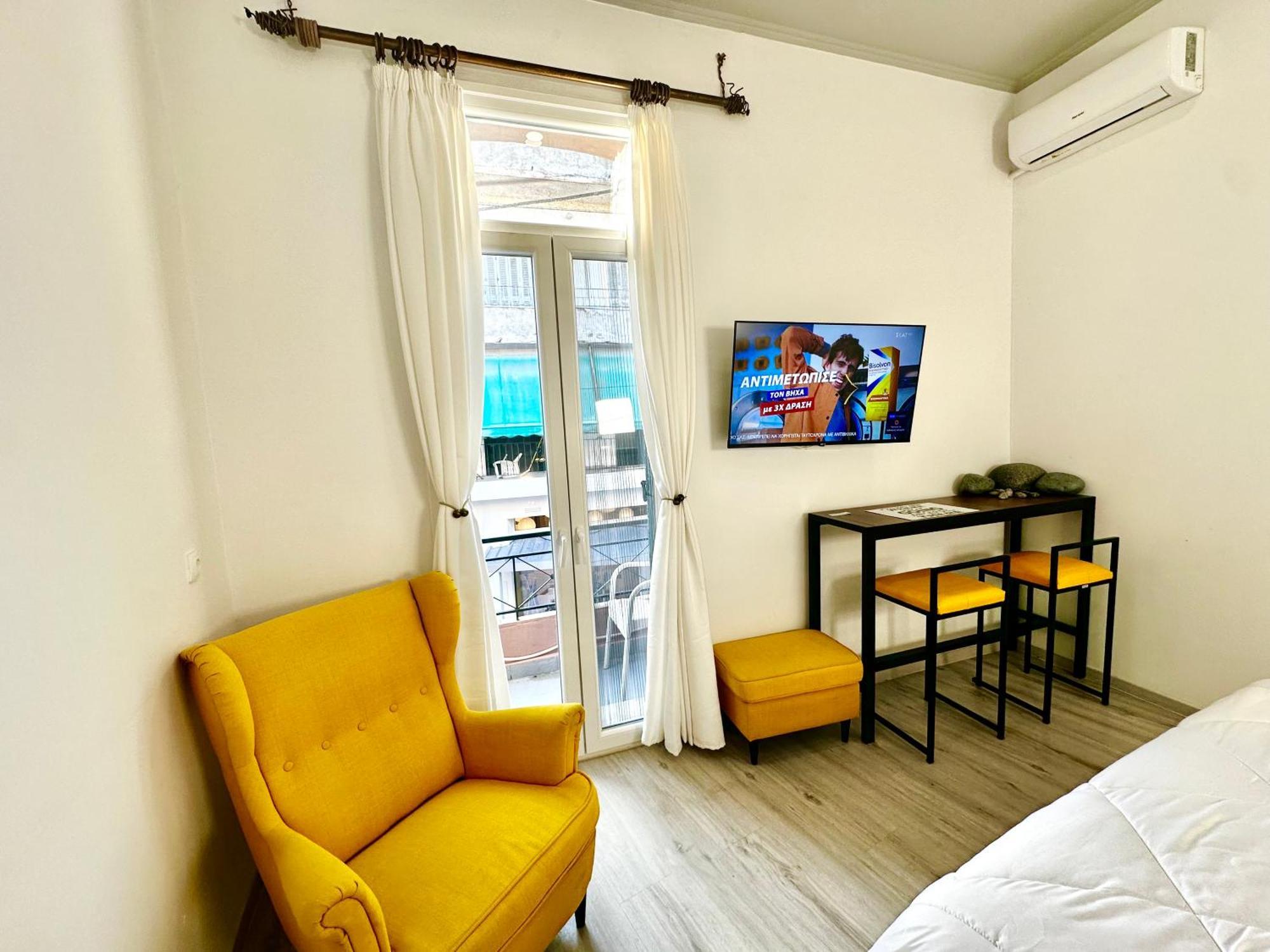 Travelers Luxury Suites, Studios & Apartments Corfu  ภายนอก รูปภาพ