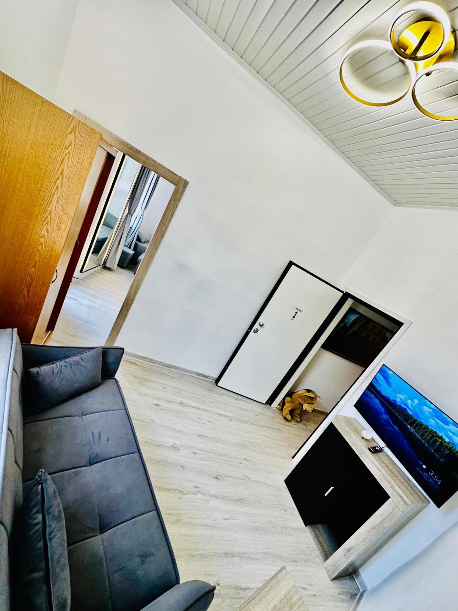 Travelers Luxury Suites, Studios & Apartments Corfu  ภายนอก รูปภาพ
