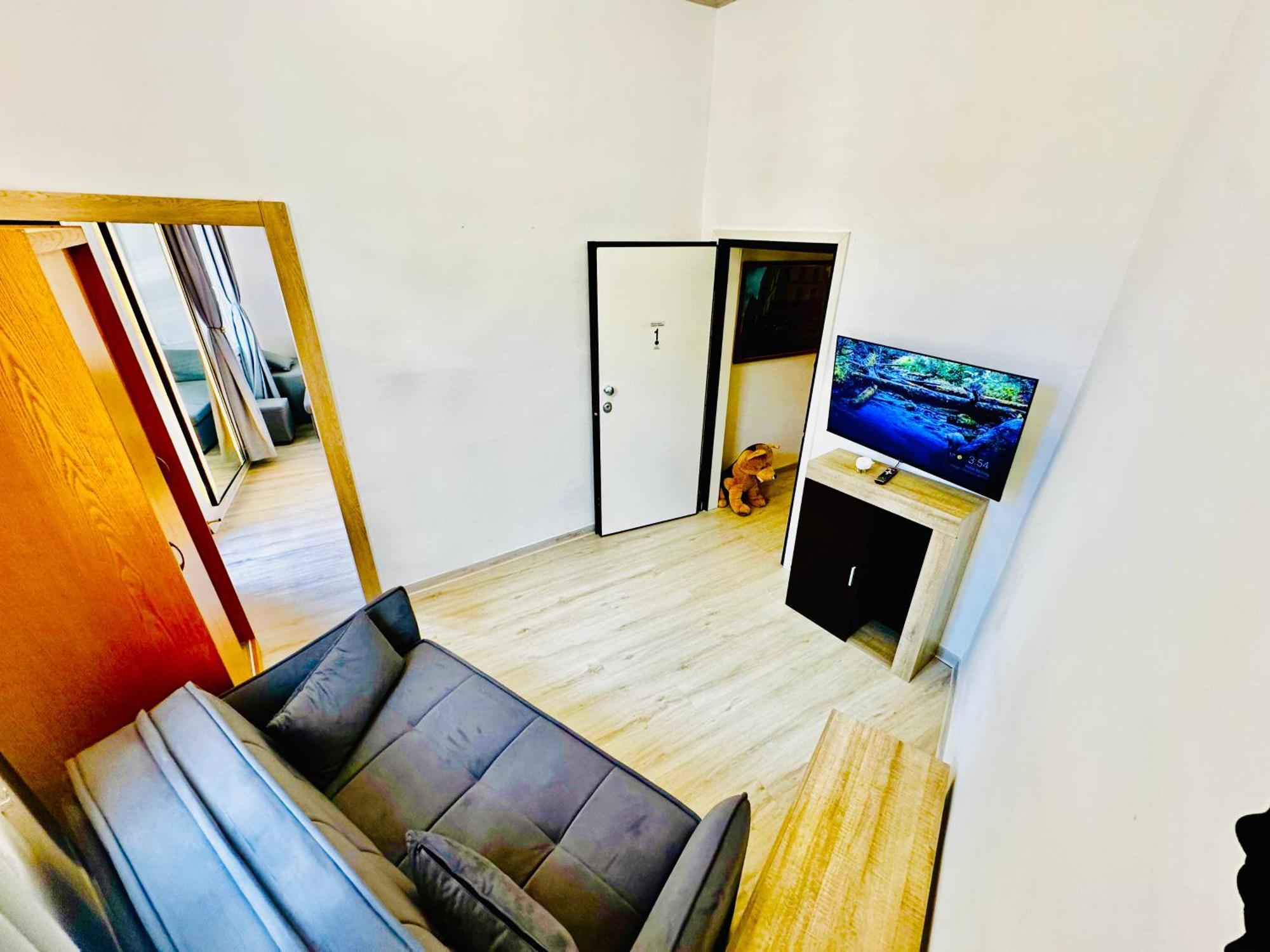 Travelers Luxury Suites, Studios & Apartments Corfu  ภายนอก รูปภาพ